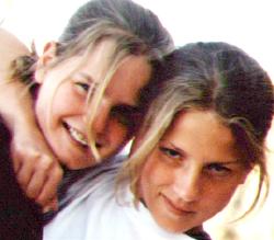 lizbecky1_sm.jpg (10110 bytes)
