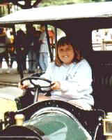 cecilia car9.jpg (8904 bytes)